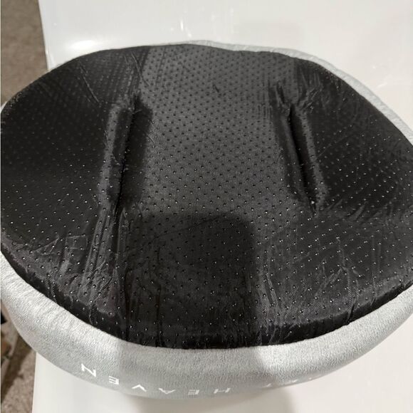 Gray Small Pet Bedding - Picture 3 of 4